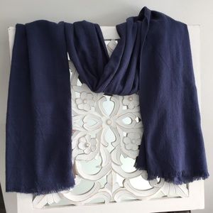 Thick Navy Blue women’s H&M scarf